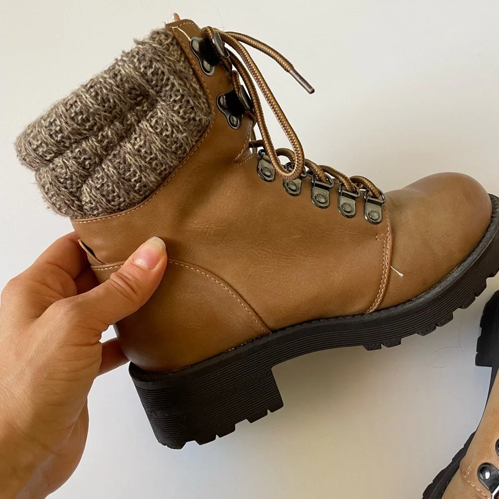 Outdoor style ankle boots - Picture 12 of 16
